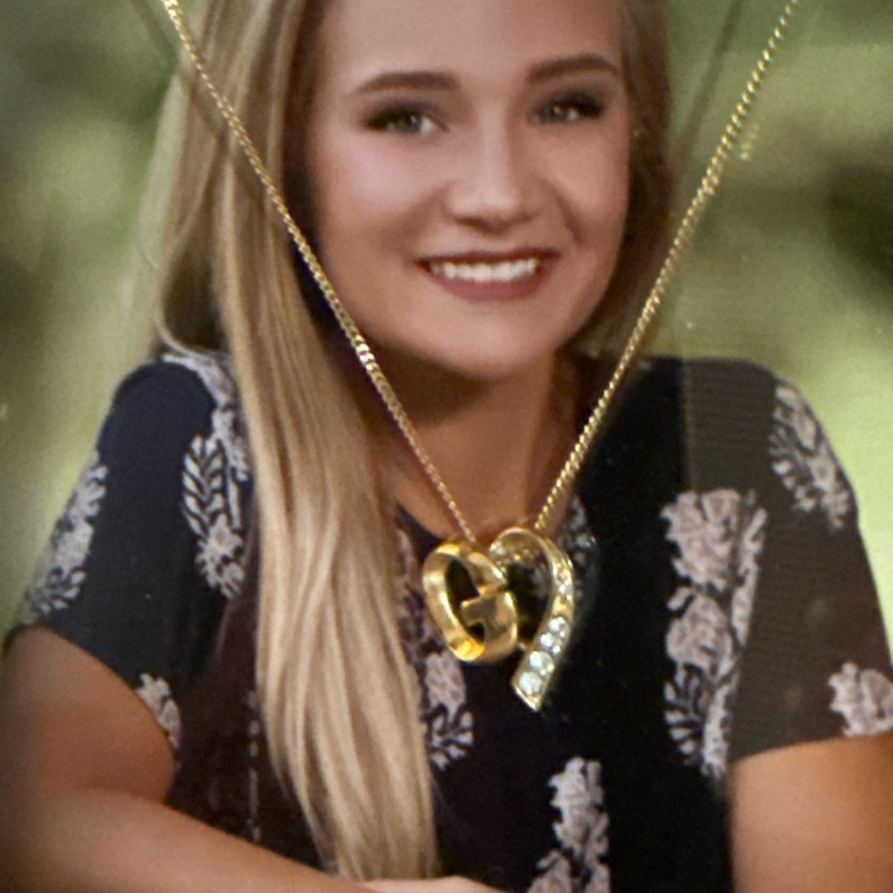 GIVENCHY Necklace - Picture 3 of 9